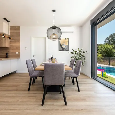 Stunning In Zaton (Zadar)